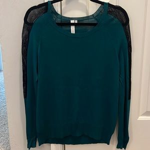 Light teal sweater with mesh sleeves M